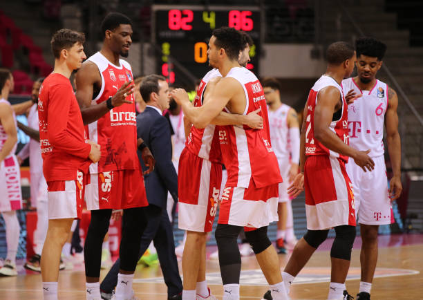 章再生成一 章再生成一